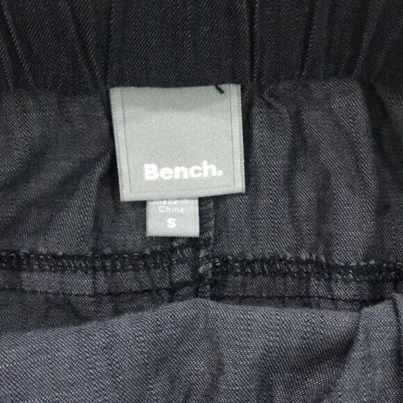 - Bench Sporty Skirt Size S - Picture 4 of 5